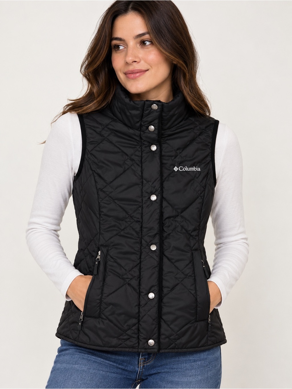 Columbia Women’s Quilted Puffer Vest Black Size M Full Snap Zip Pockets